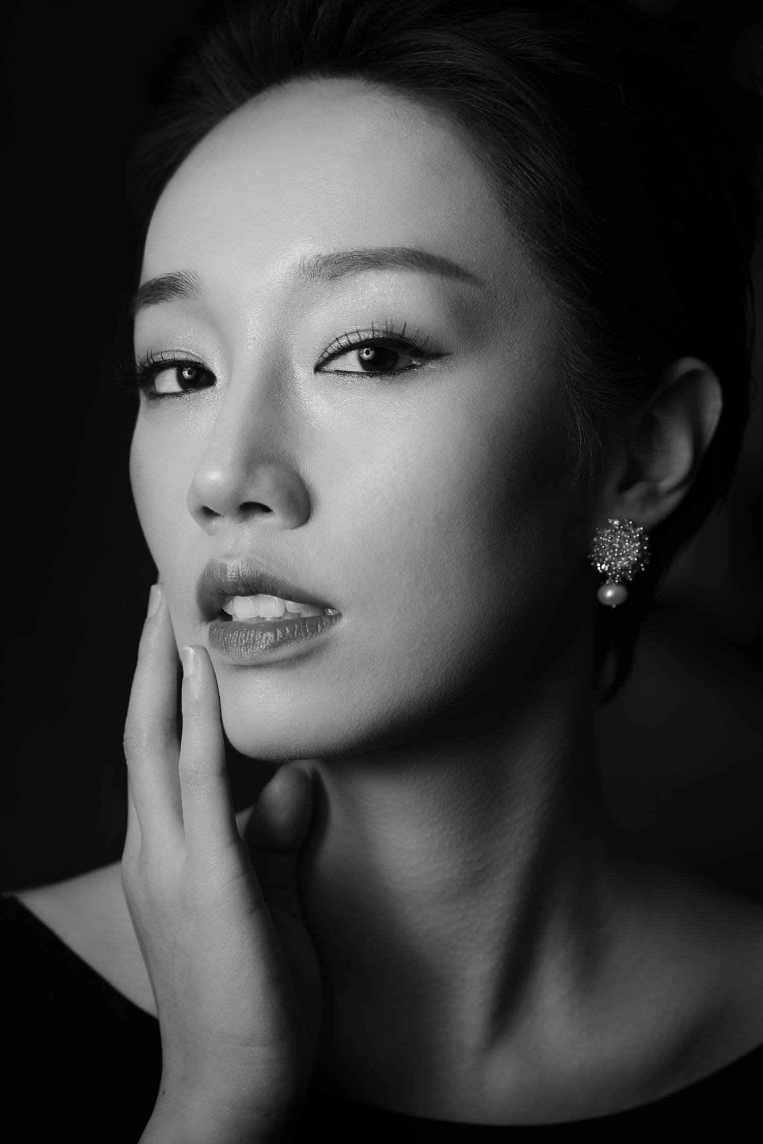  Hongni Wu | Opera Singer 