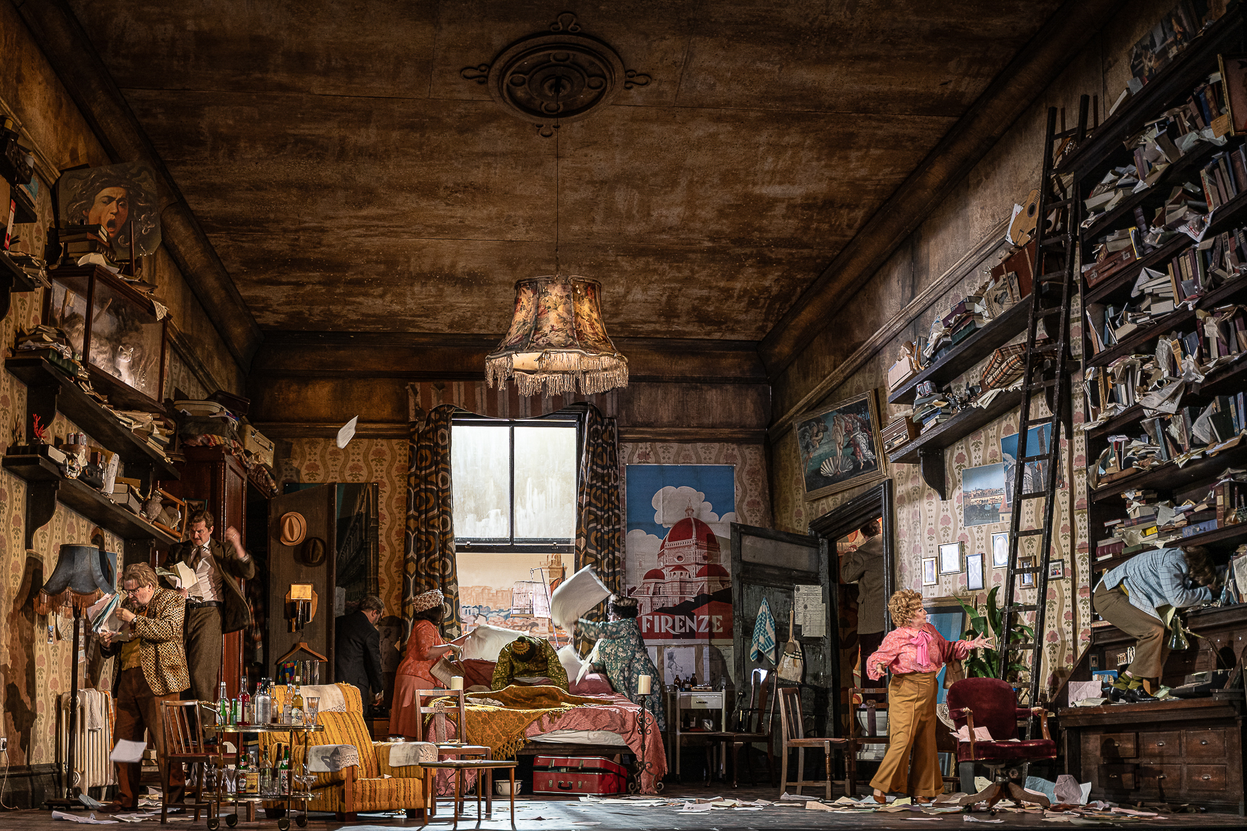  Ensemble | Gianni Schicchi | Welsh National Opera 